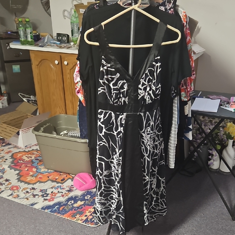 Lane Bryant Black and White Sleeveless Sheath Dress